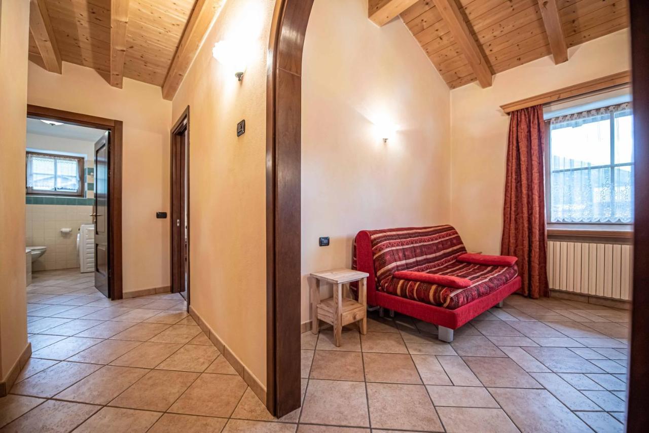 Family House Amalia Myholidaylivigno Esterno foto