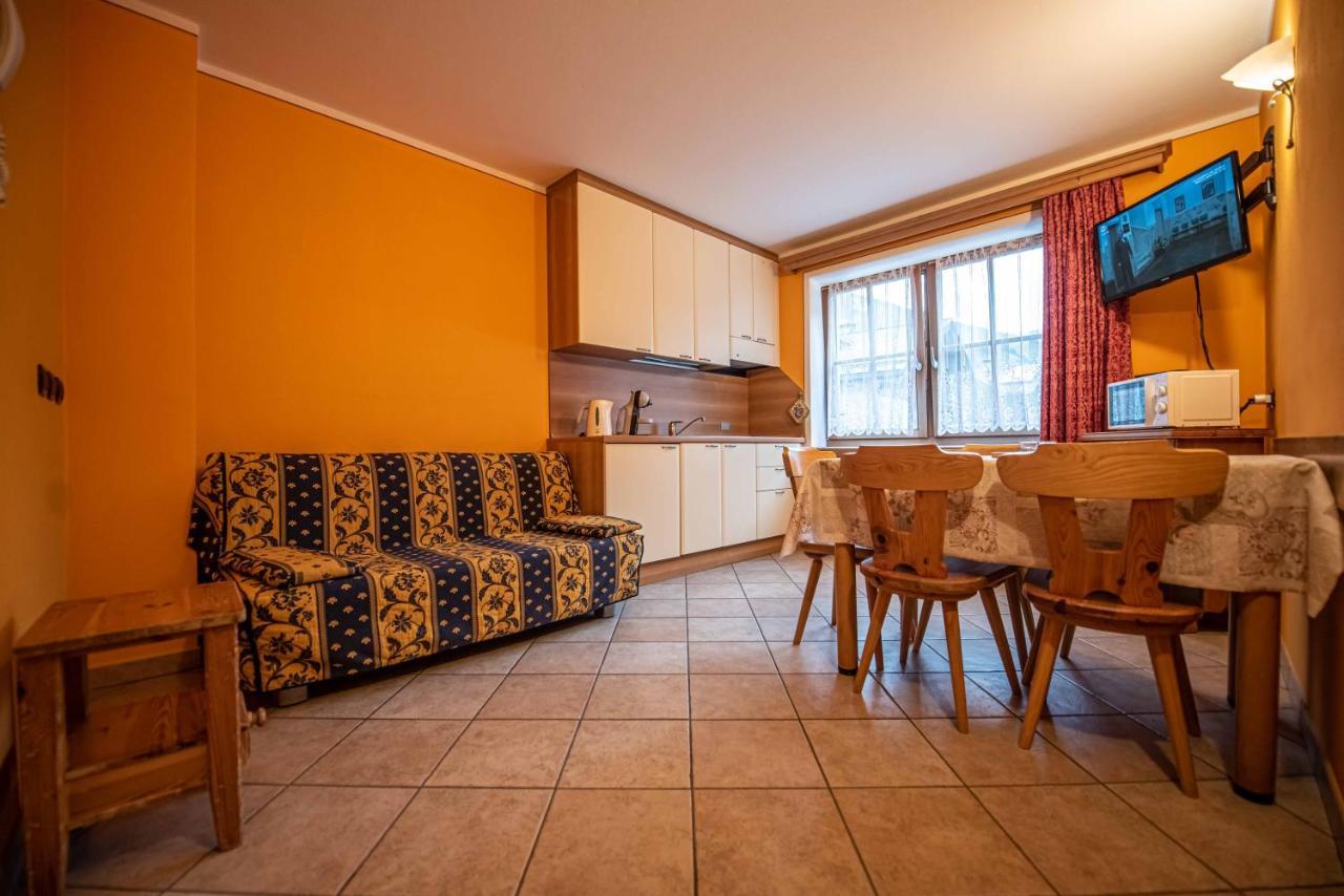 Family House Amalia Myholidaylivigno Esterno foto