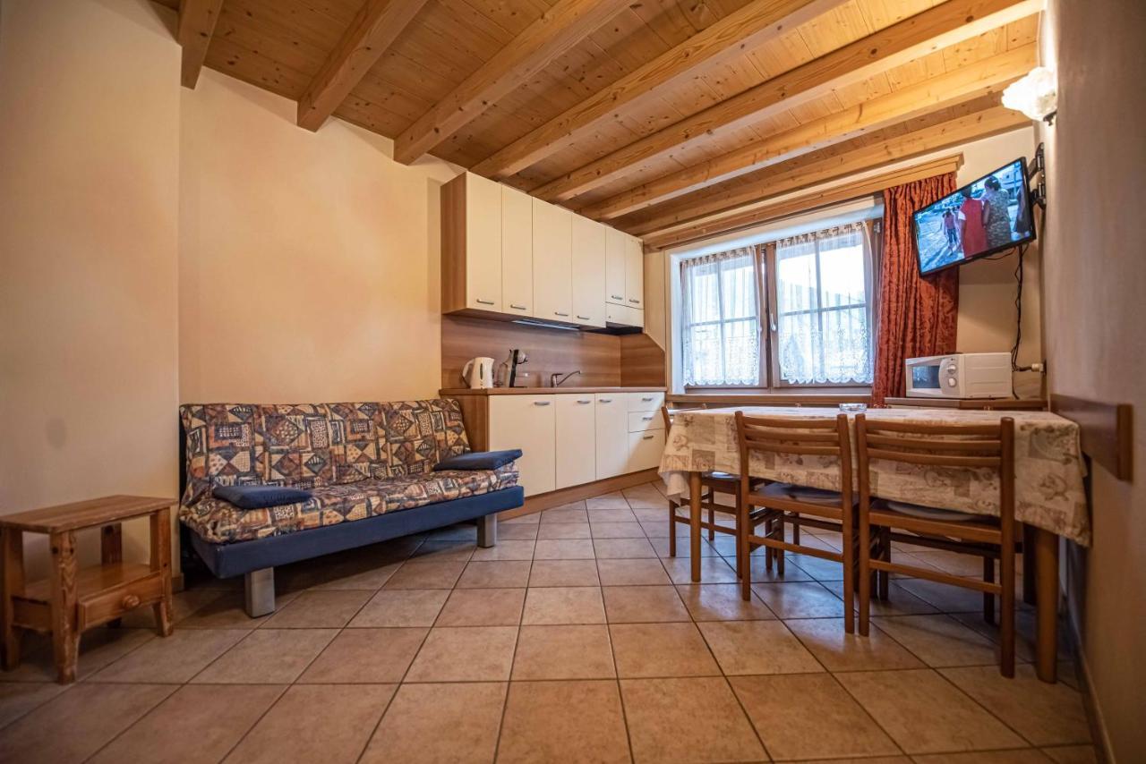 Family House Amalia Myholidaylivigno Esterno foto
